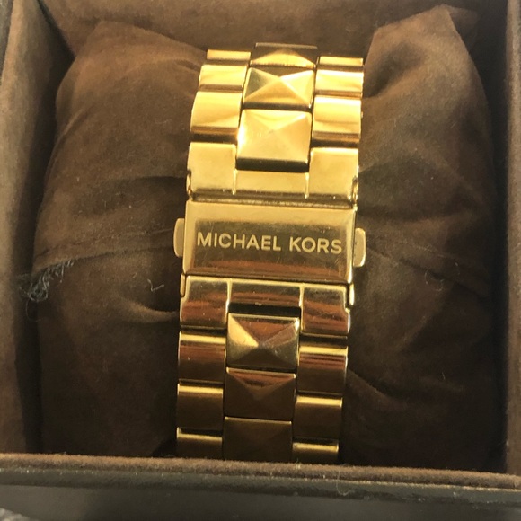 COPY - Michael Kors Pyramid Runway Watch - Picture 9 of 9